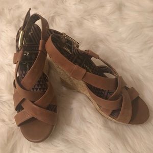 Jessica Simpson brown wedges